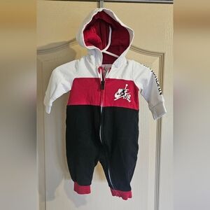 Nike Air Jordan Baby One Piece Full Zip With Hood 0-3 Months